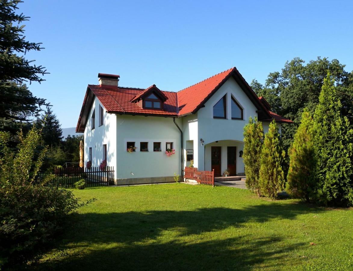 V Prirode Na Okraji Frenstatu Pod Radhostem Appartement Frenštát pod Radhoštěm Buitenkant foto
