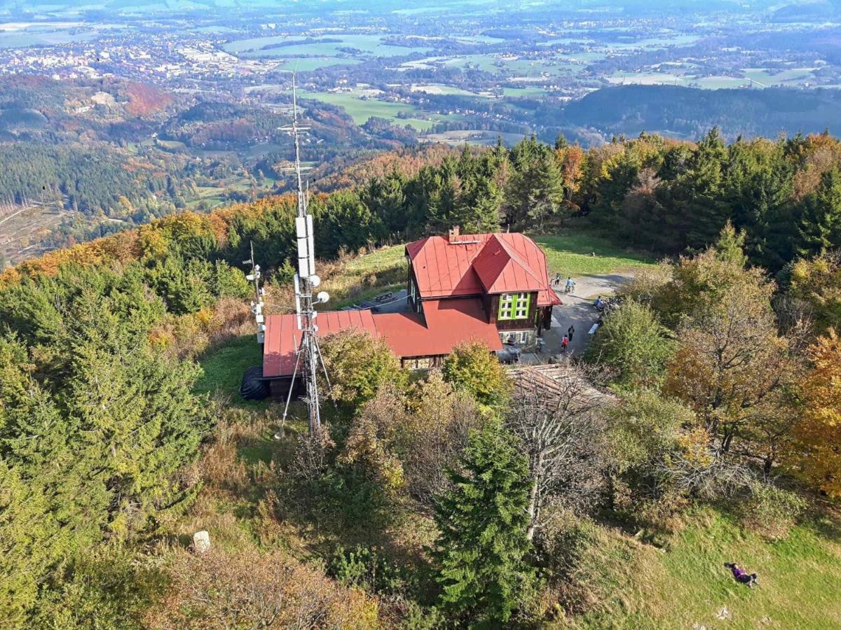 V Prirode Na Okraji Frenstatu Pod Radhostem Appartement Frenštát pod Radhoštěm Buitenkant foto